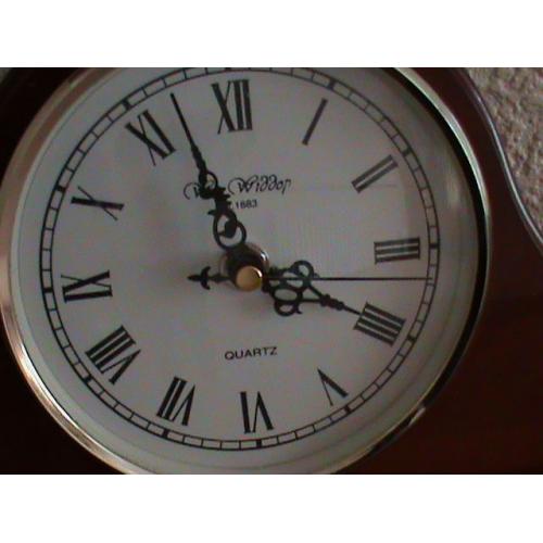 mantel clock