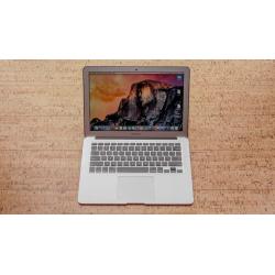 Apple MacBook Air 13" 1.8GHz, Core i5, 4GB Ram, 256GB SSD, Excellent Condition + Softwares