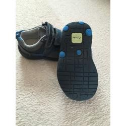 Clarks boys first shoes size 4G