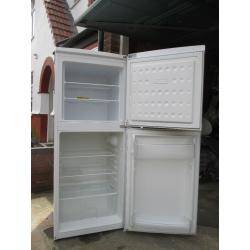 FRIDGE FREEZER