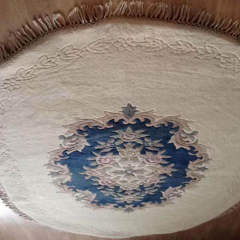 Pure wool rug - 265cm x 184cm