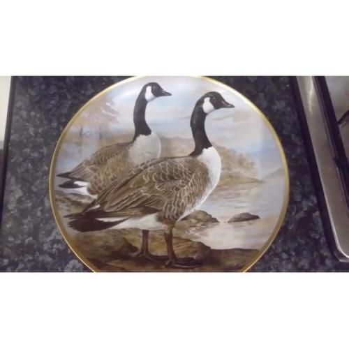 2 Decorative plates