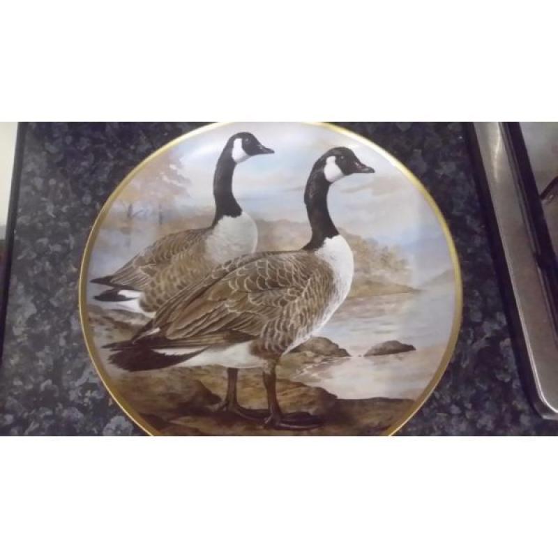 2 Decorative plates