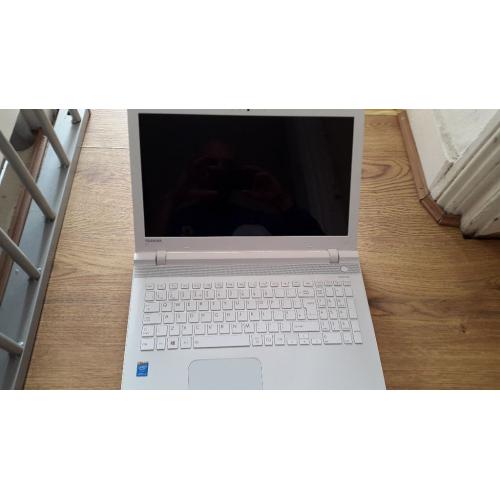 Toshiba laptop brand new 2 weeks old from when i buy