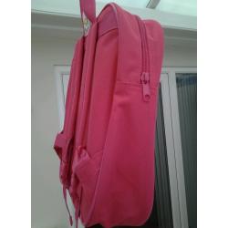 NEW* DISNEY FROZEN * ELSA & ANNA * BACKPACK * ADJUSTABLE STRAPS * ZIP FASTENING *