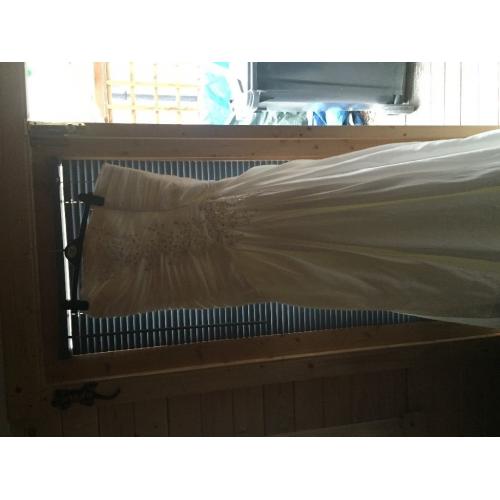 Wedding dress