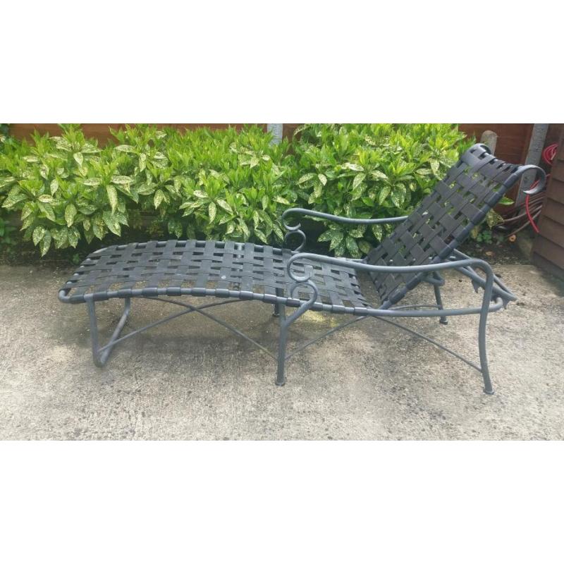 Metal garden lounger