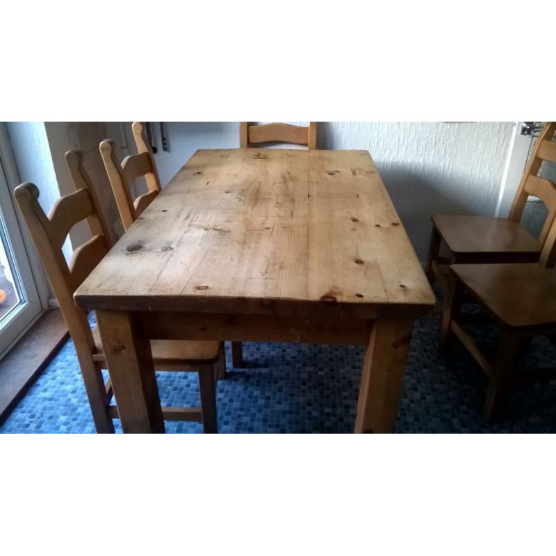 pine solid pine dining table and chairs