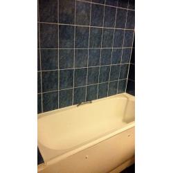 SPECIOUS DOUBLE ROOM FOR A SINGLE PERSON NEAR UPTON PARK STATION ALL BILLS INCLUSIVE