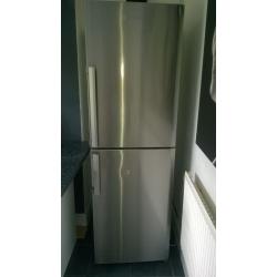 Bloomberg Fridge freezer