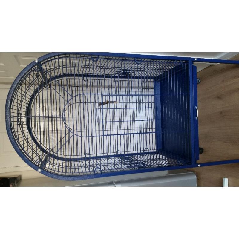 Large parrot cage
