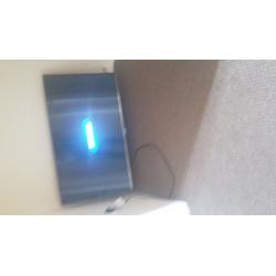 40 inch Samsung tv and wall bracket