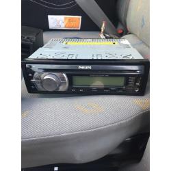 Philips CD /USB / iPod car stereo
