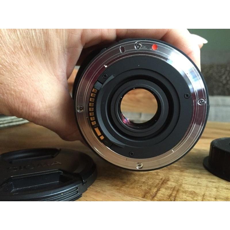 Sigma DC 17-70mm 2.8-4.5 Makro Lens (Canon fit)