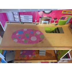 KidKraft Large Dolls House