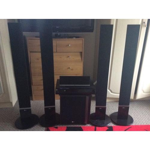 LG Home Cinema System 800watt DVD USB