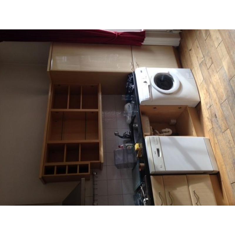Complete kitchen - free