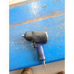 Snap on 1/2bluepoint air impact wrench