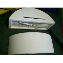 Two White Curved Wall Light Lamp Sconce Mini Uplighter with fittings