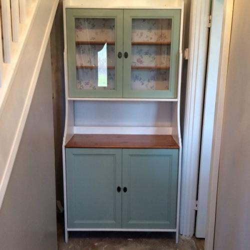 Beautiful Kitchen dresser/cabinet