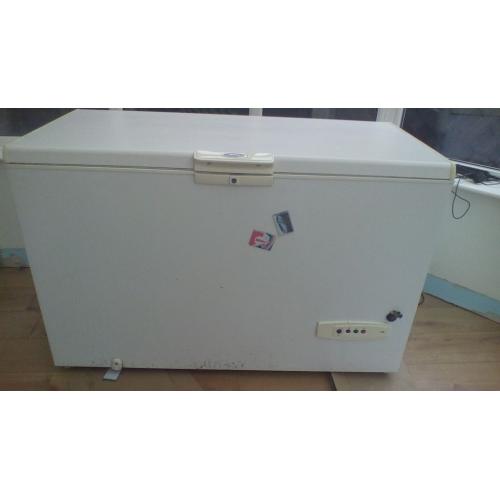 Chest freezer