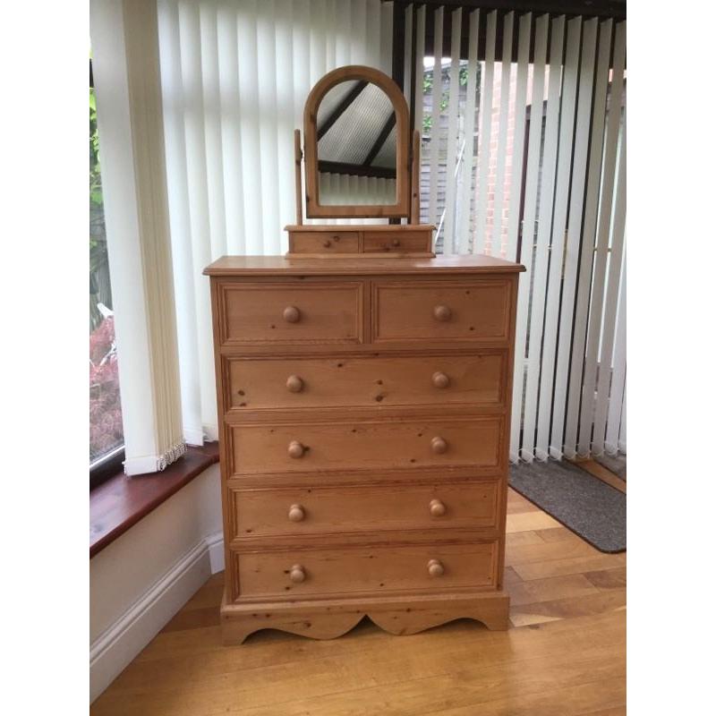 Chest of Drawers with Removable Vanity Mirror