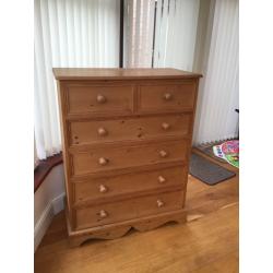 Chest of Drawers with Removable Vanity Mirror