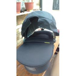 Mamas & Papas Mylo carrycot in black jack