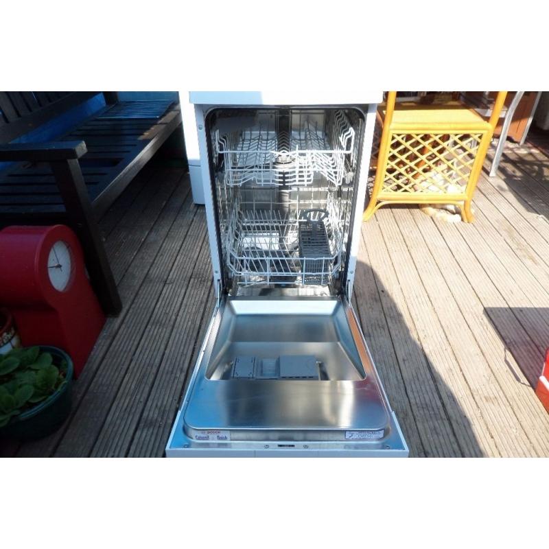 BOSCH DISHWASHER 45 CM LIKE NEW