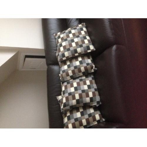 4 IKEA cushions as new
