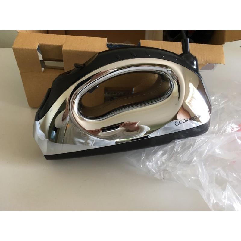 Electric carving knife