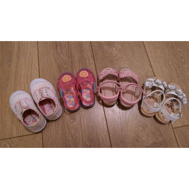 Girls infant size 4 summer shoes & sandals