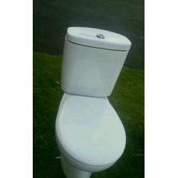 Toilet cistern pan toilet seat