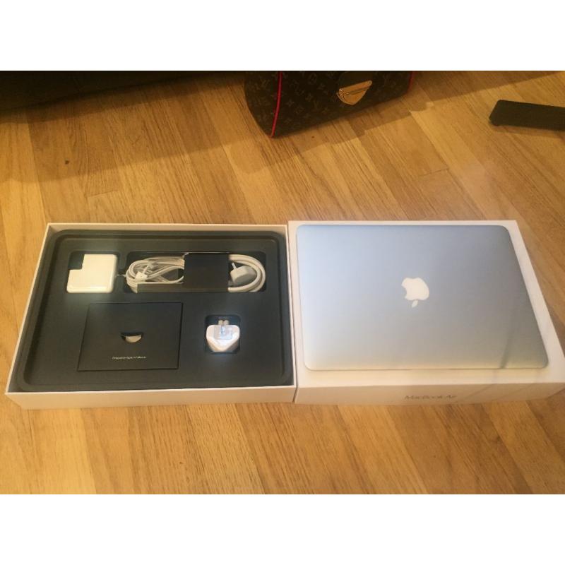 New 2015 Apple MacBook Air A1466 13.3" Core i5 Laptop MJVE2B/A