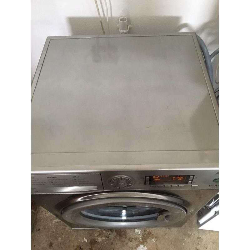 HOTPOINT 9kg WASHING MACHINE