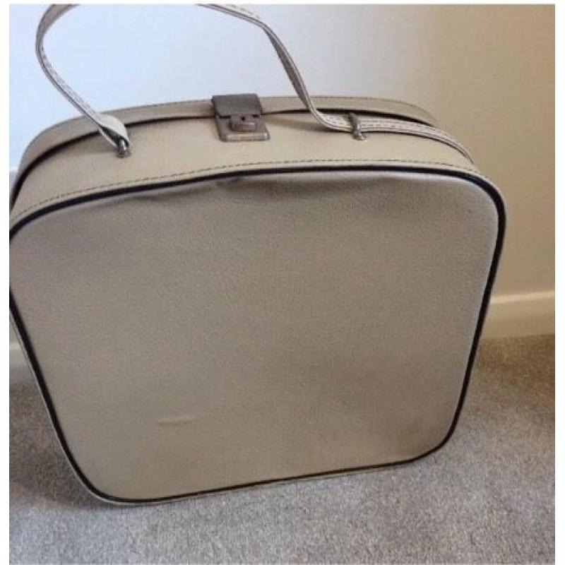 1980's vintage vanity case / wedding party post box