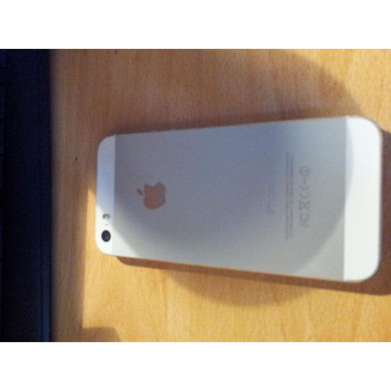 Iphone 5S 32GB White (New Battery just fitted)