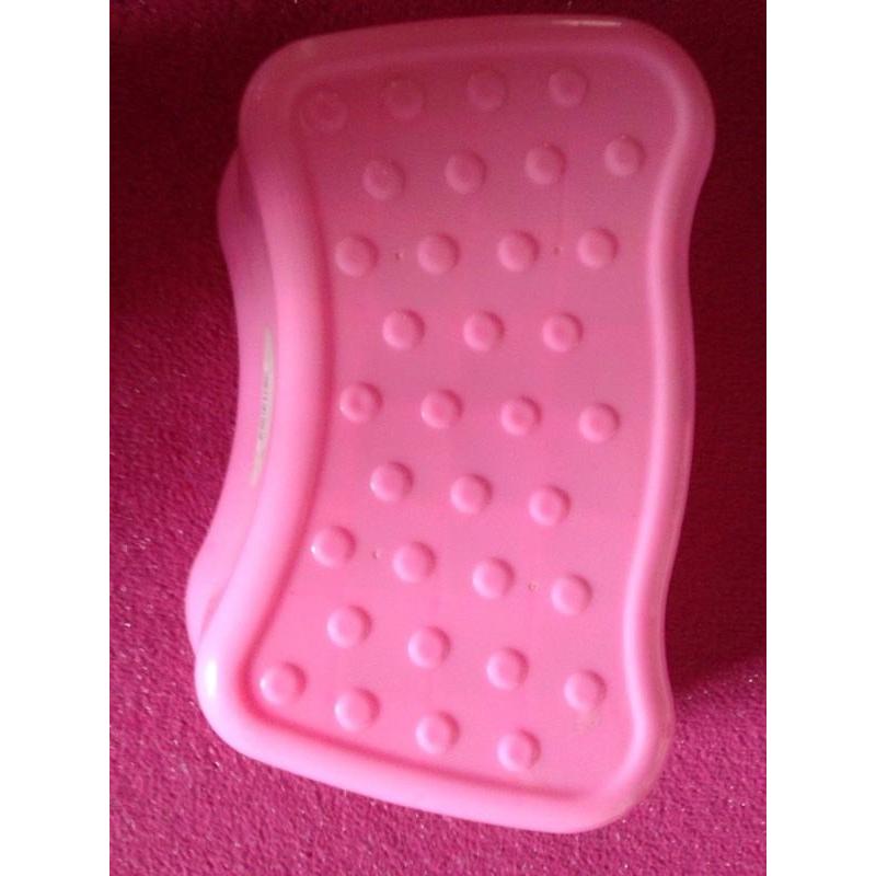 Children's pink step up stool