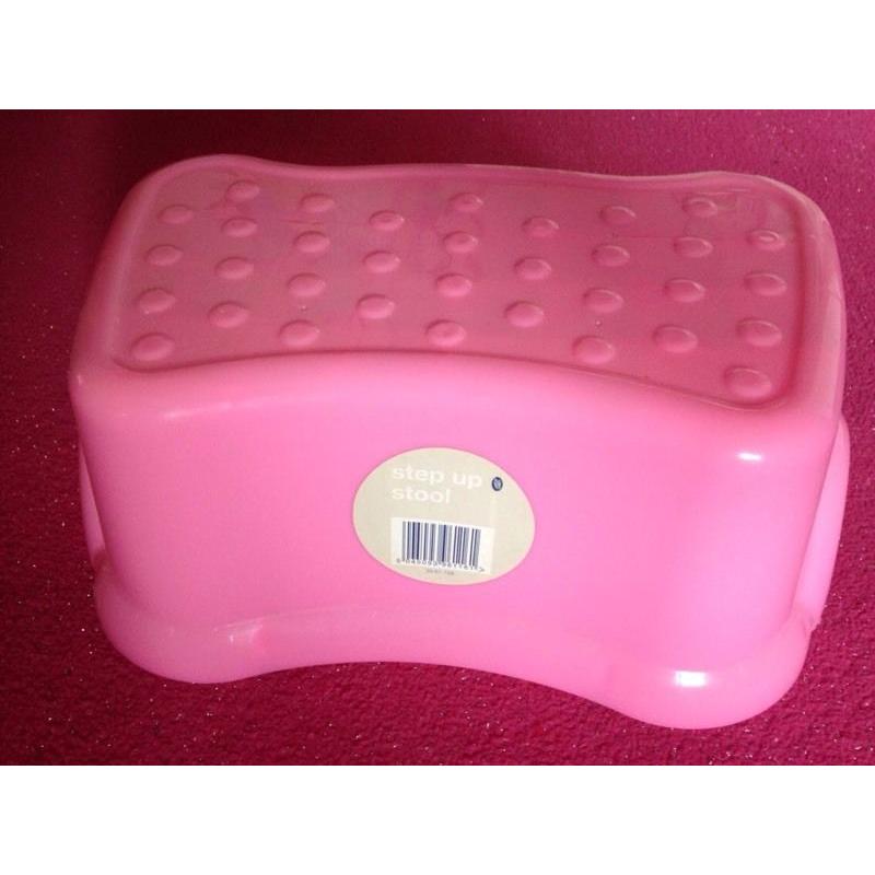 Children's pink step up stool