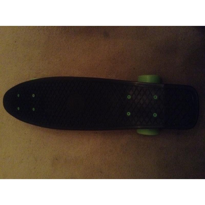 Penny Board (Hardly Used, Mint Condition)