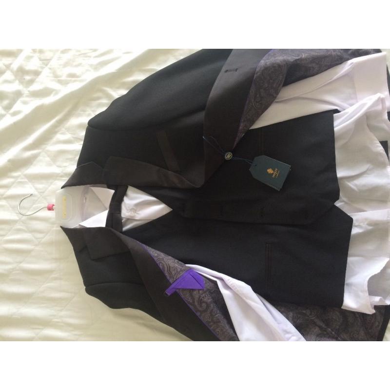 Boys black tuxedo-BRAND NEW