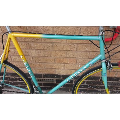 Tierney racing bike good condition (Large frame) city centre