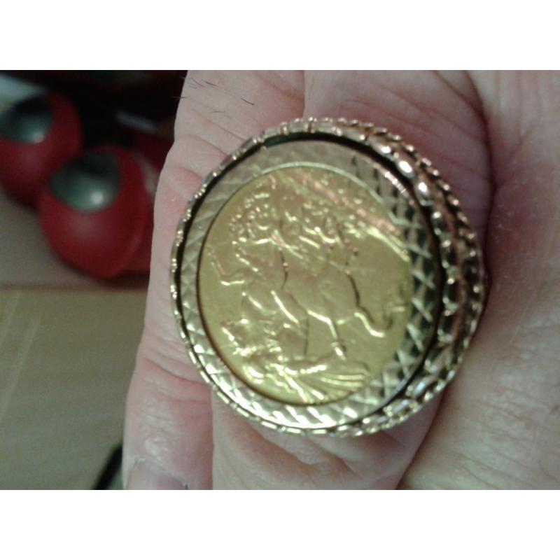 Full gold sovereign mounted