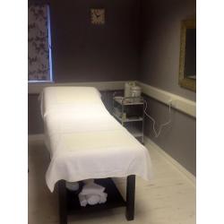 Fully qualified beautician required for busy boutique salon