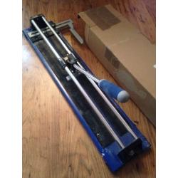 Heavy duty tile cutter