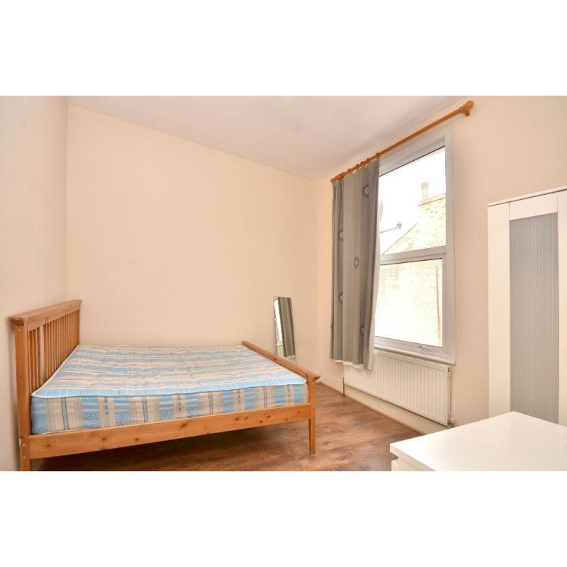 Drs, Nurses or other professionals, House Share *** NO DEPOSIT***
