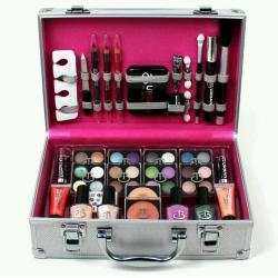 60 piece make up vanity case