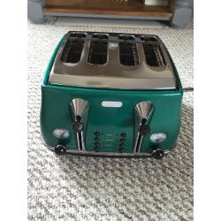 DeLonghi Toaster in good condition in Green