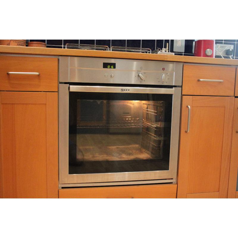NEFF integrated electric oven
