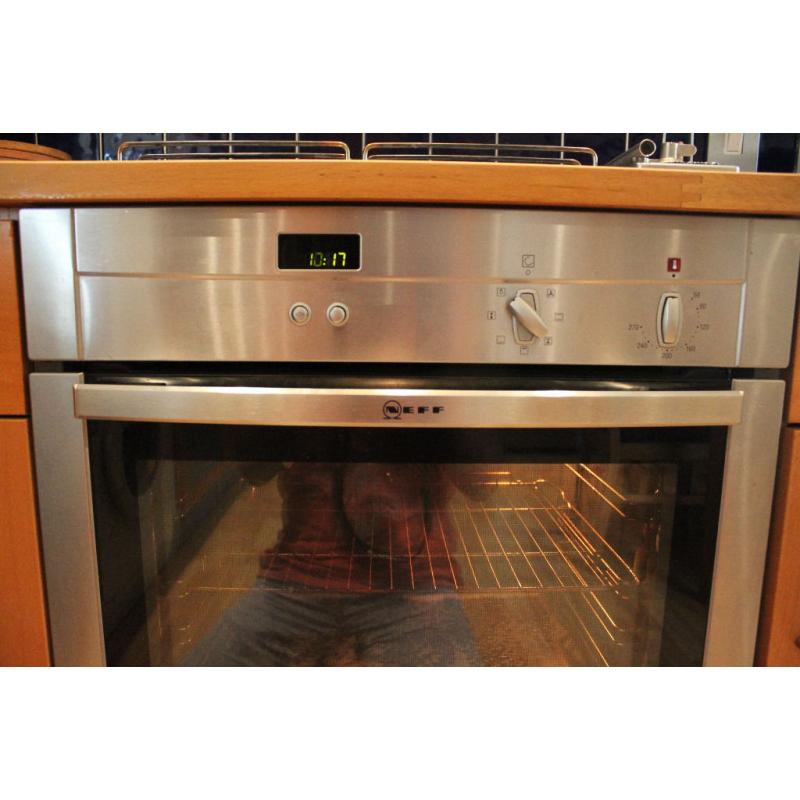 NEFF integrated electric oven